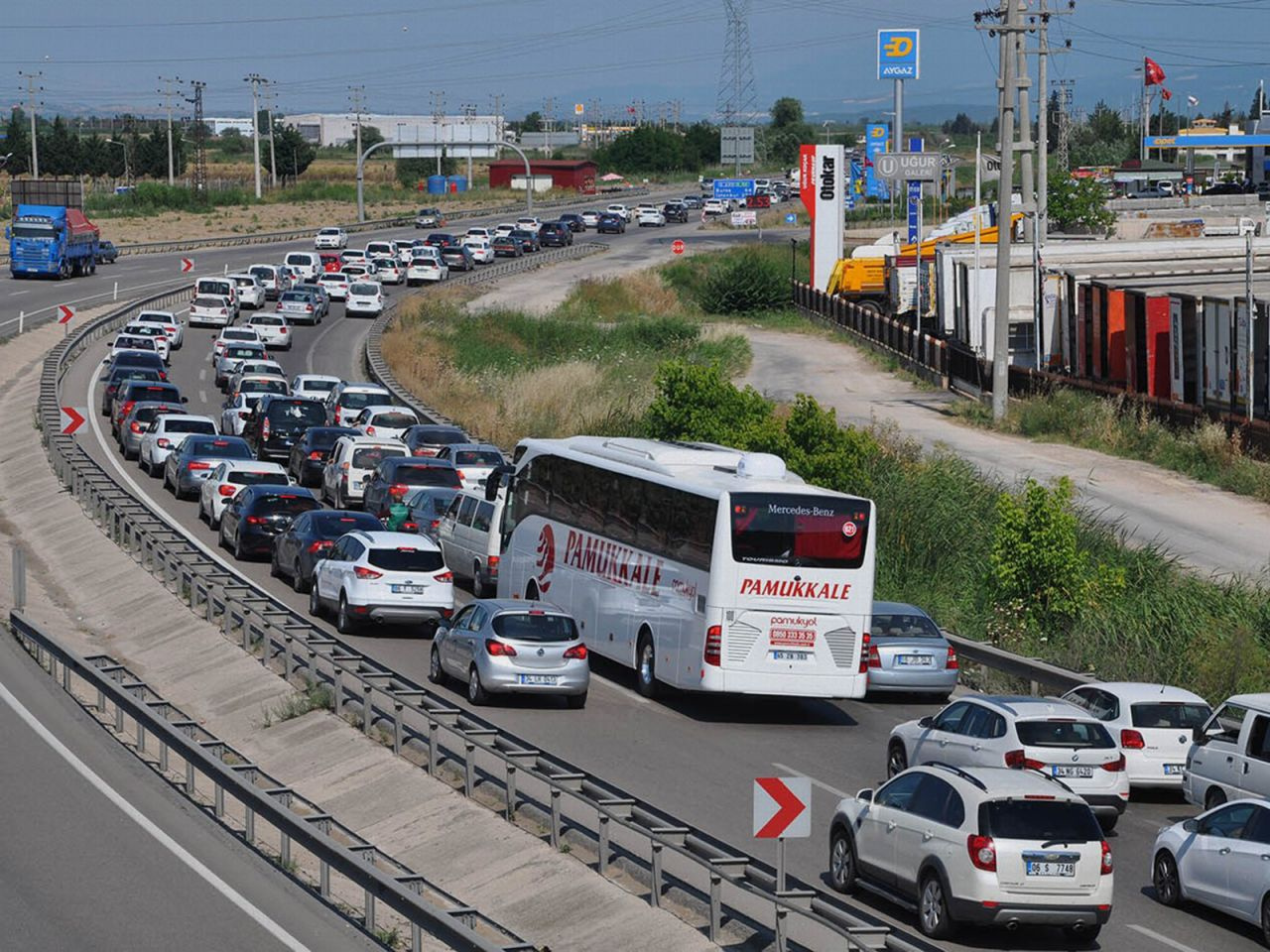 Bursa'da hırsızlar yüzünden trafik ışıkları çalışmıyor