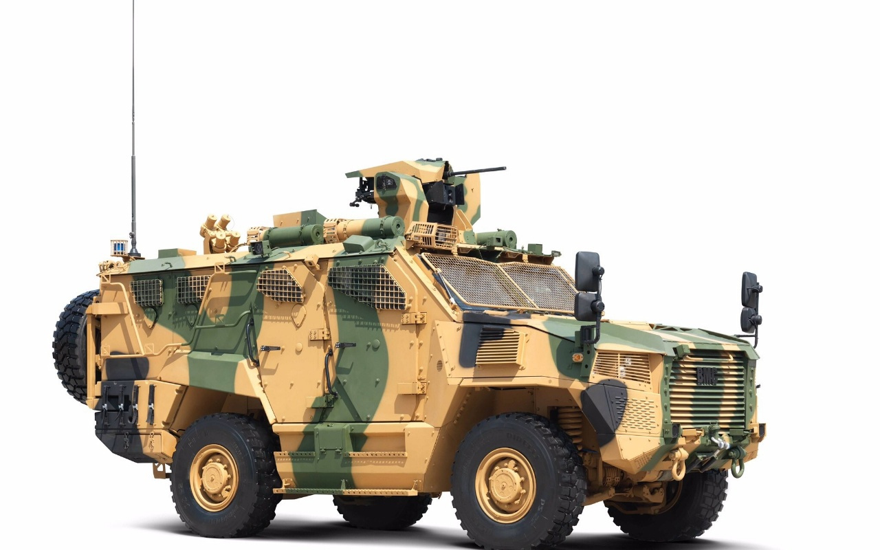 TSK'nın yeni zırhlı aracı Vuran kabiliyetleri ile göz dolduruyor