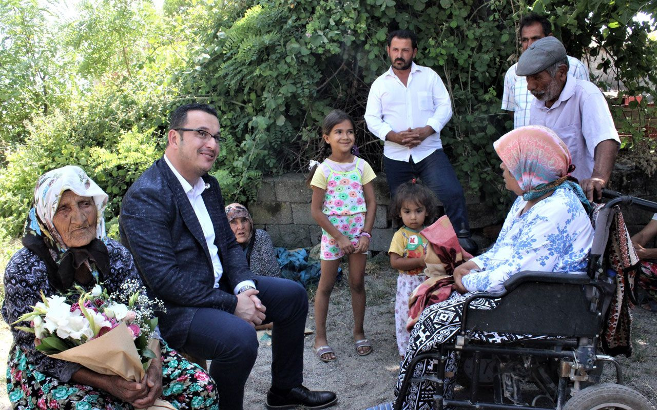 Bursa'da 119 yaşına giren nineye sürpriz doğum günü kutlaması