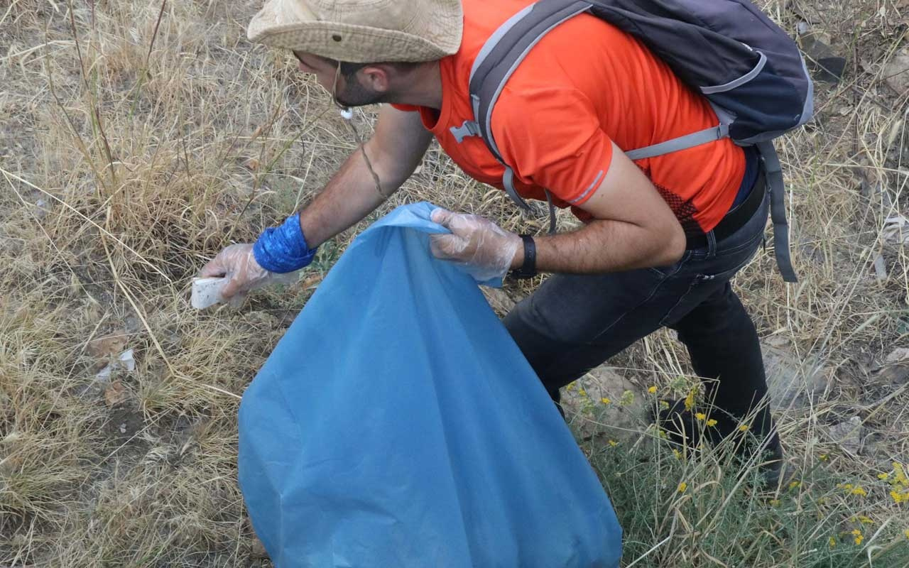 İşinden istifa etti, dünya barışı için Bitlis’te fidan dikti