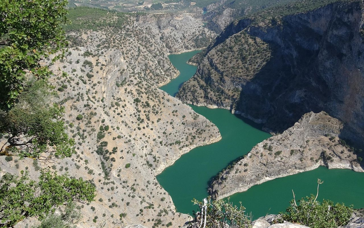 Arapapıştı Kanyonu ziyaretçilerini kendine hayran bırakıyor