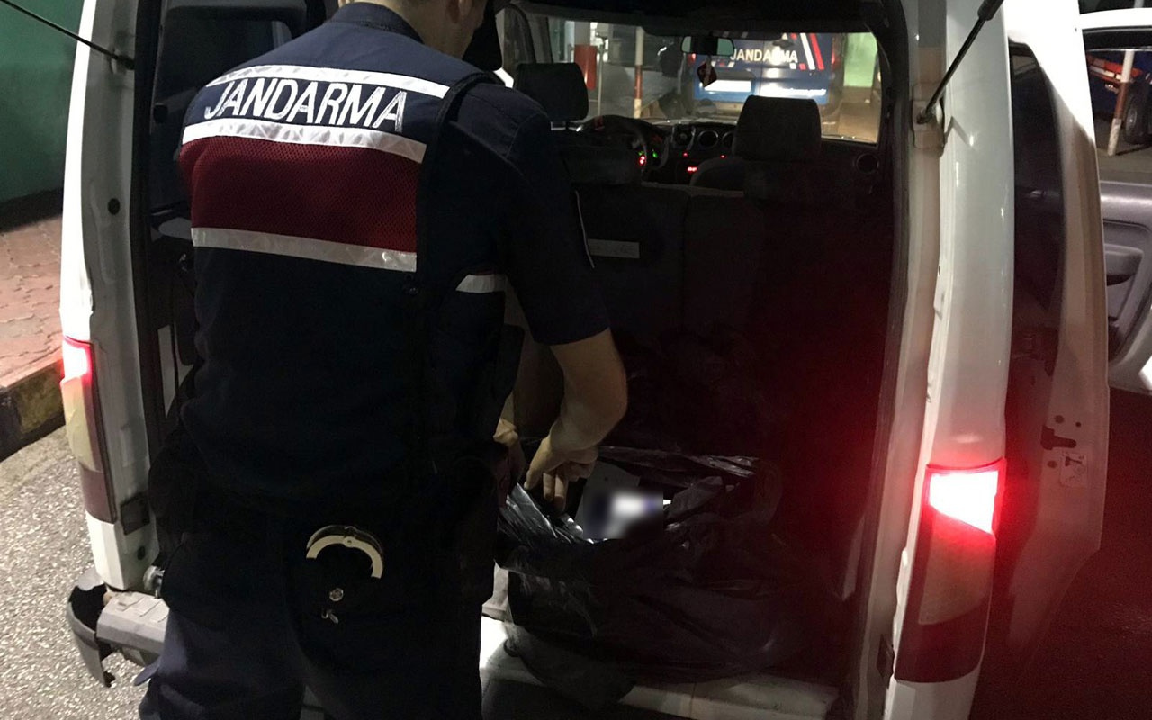 Kocaeli'de 2 bin paket kaçak sigara yakalandı