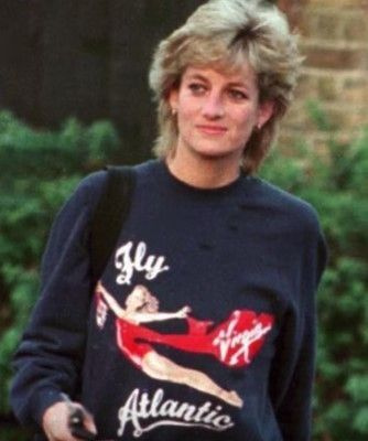Prenses Diana’nın sweatshirt'ü rekor paraya satıldı