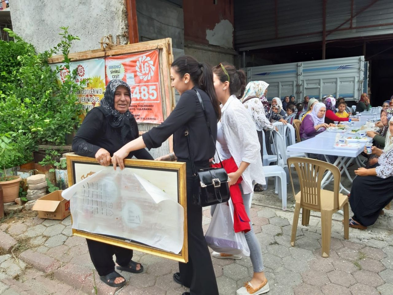 Şehit polis Sevda Güngör'ün anne ve babası kızlarının hatıralarını yaşatıyor