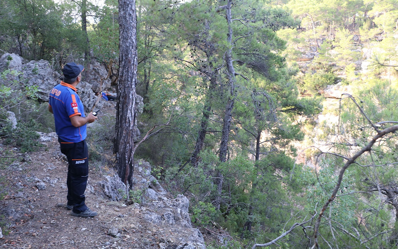 Antalya'da uçurumda erkek cesedi bulundu