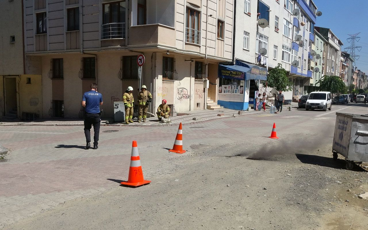 Yeraltından dumanlar çıktı! İstanbul'un göbeğindeki olayın sebebi bakın neymiş