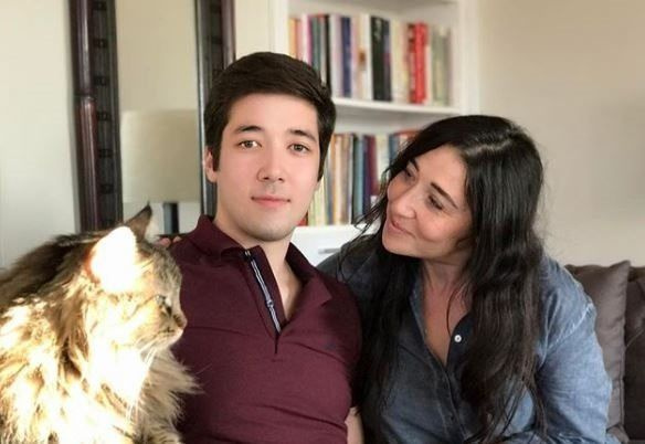 Ünlü oyuncu Yasemin Çonka oğlu ile fotoğraf paylaştı hayranları şaşırdı