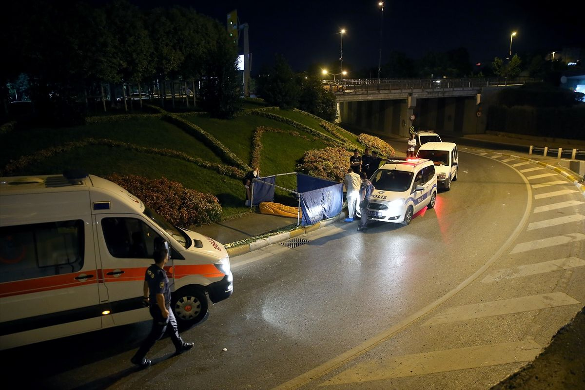 Beyoğlu’nda 22 yaşında erkek cesedi bulundu