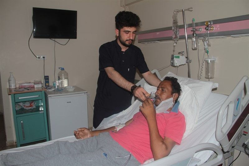 Elazığ'da yaşayan 47 yaşındaki adam 14 yıl sonra ilk defa su içti