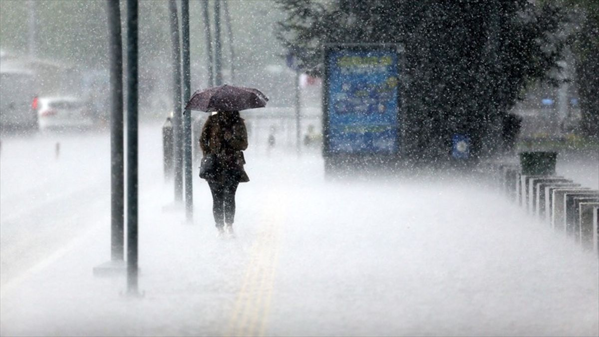 Meteoroloji'den kırmızı alarm! Kuvvetli bastıracak