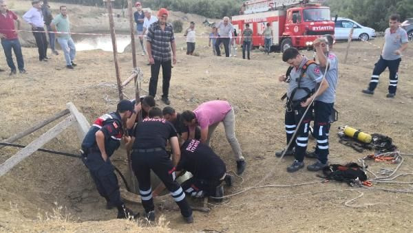 Bucak'ta anne, oğlu ve ikiz kardeşi temizledikleri kuyuda öldü