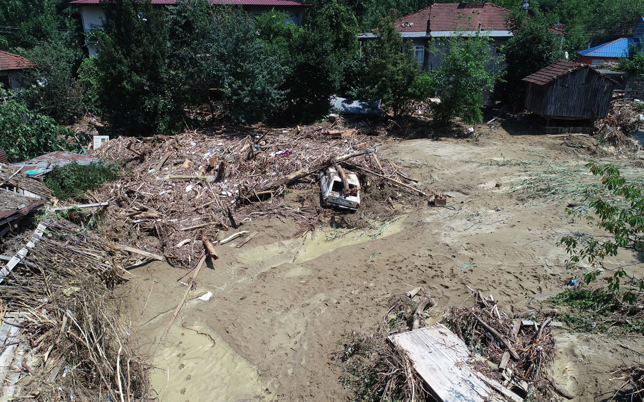 Düzce'de sel felaketinin etkileri sürüyor! Arama çalışmaları devam ediyor