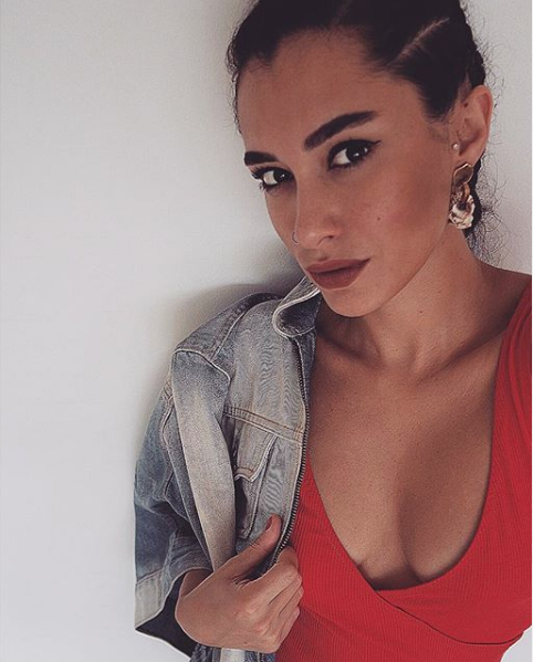 Hande Doğandemir bikinili pozlarıyla sosyal medyayı sallıyor! Cesur pozlar