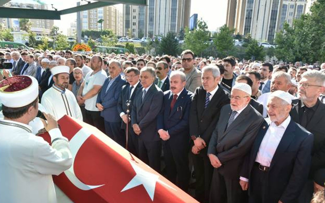 Davutoğlu ve Gül yıllar sonra bir araya geldi