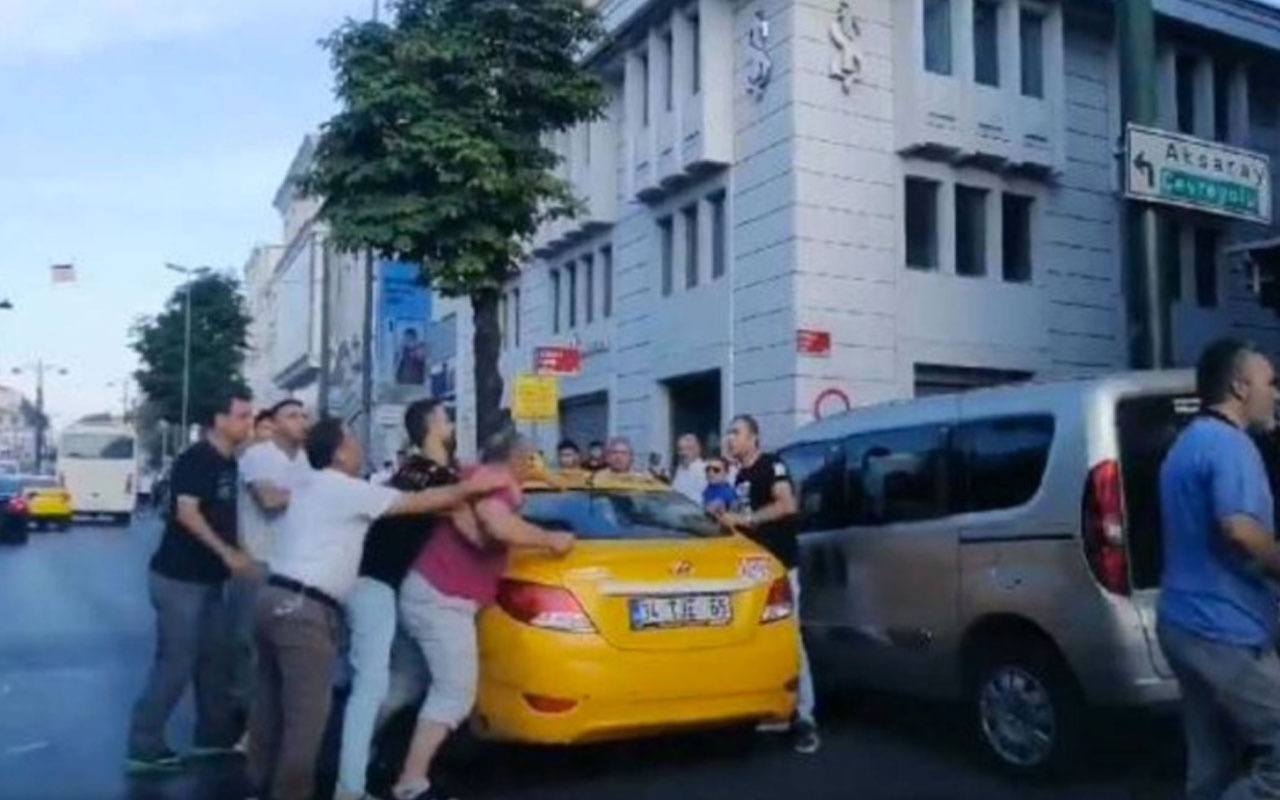 İstanbul'da taksici dehşeti! Yolcusuna bıçakla saldırdı zor ayırdılar