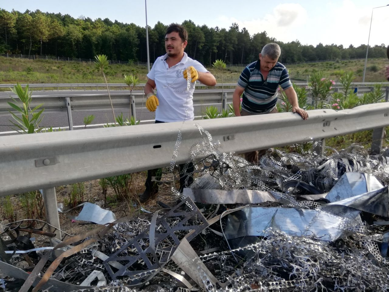 Kuzey Marmara Otoyolu'nda TIR devrildi! Ankara istikameti kapandı