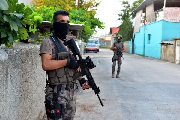 Adana'da hava destekli şafak operasyonu! Yakalandılar