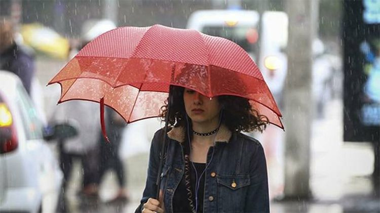 İstanbul, Tekirdağ, Kırklareli! Meteoroloji uyarmıştı şiddetli yağmur bastırdı