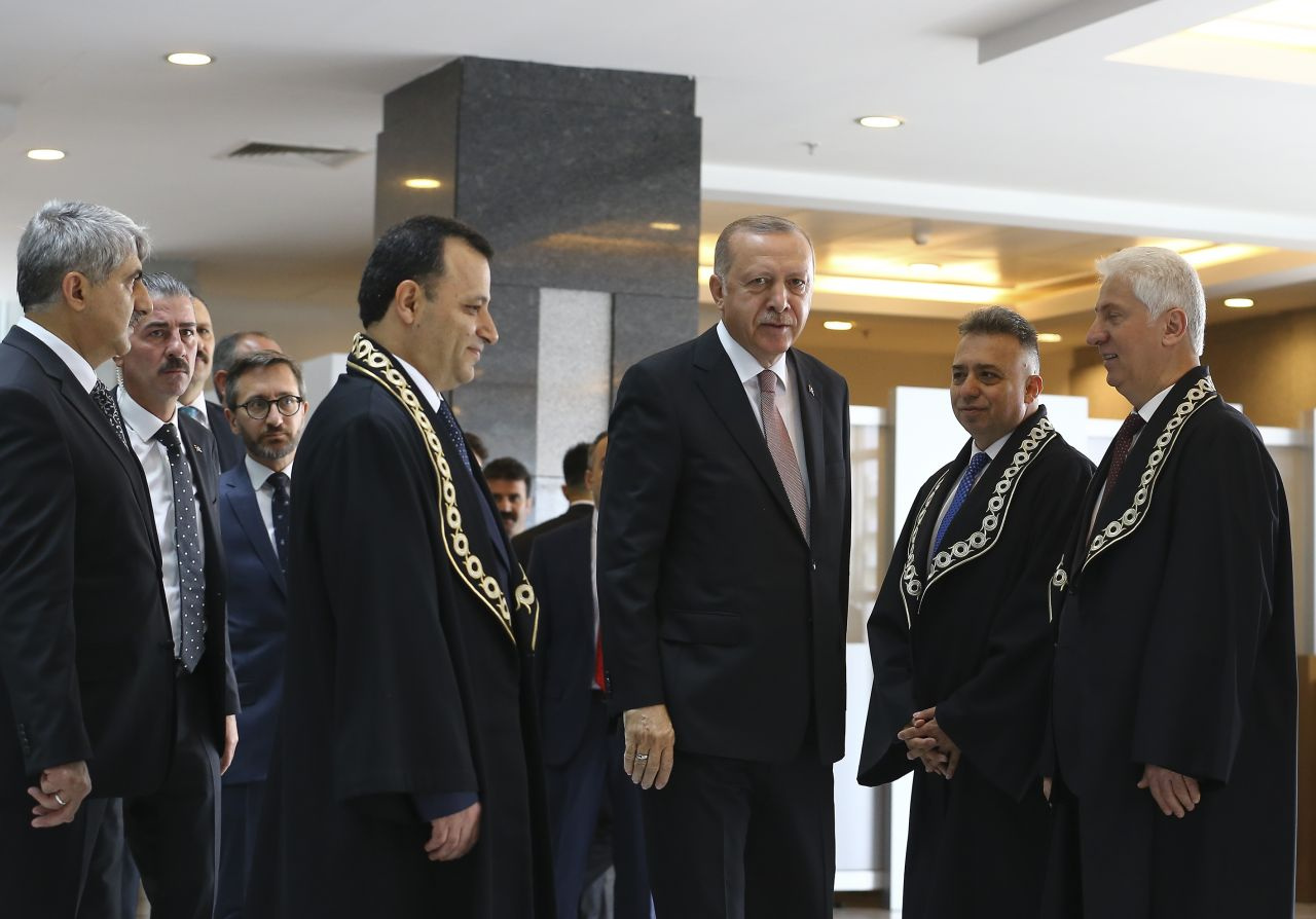 Cumhurbaşkanı Erdoğan AYM’de Selahaddin Menteş'in yemin törenine katıldı