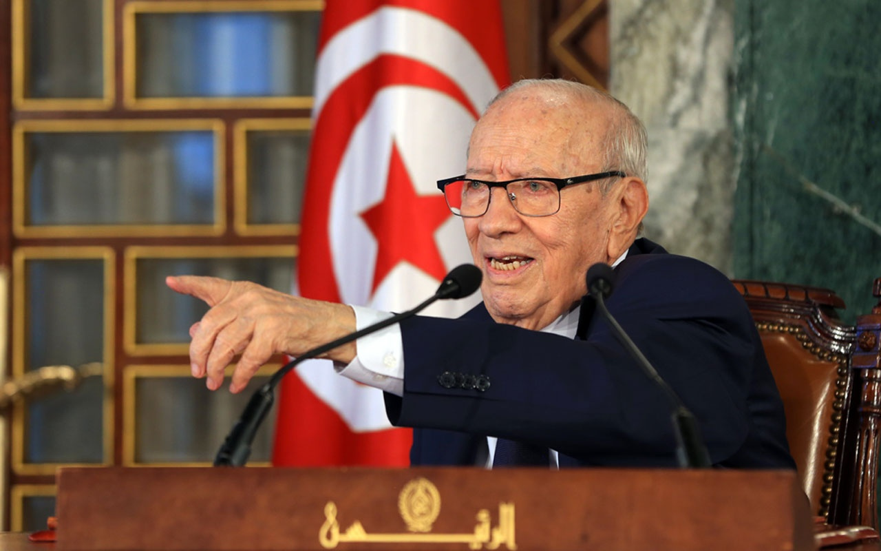 Tunus Cumhurbaşkanı Baci Kaid es-Sibsi hayatını kaybetti