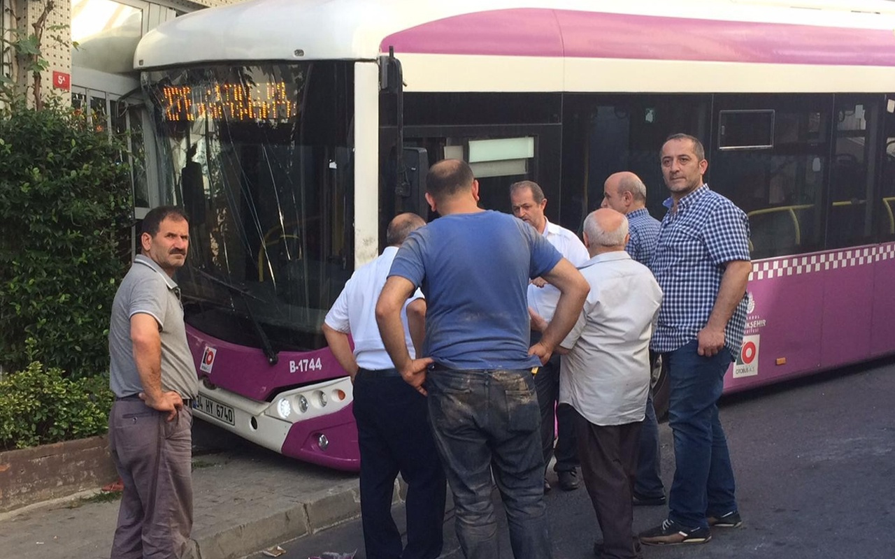İstanbul'da freni boşalan halk otobüsü dükkana daldı