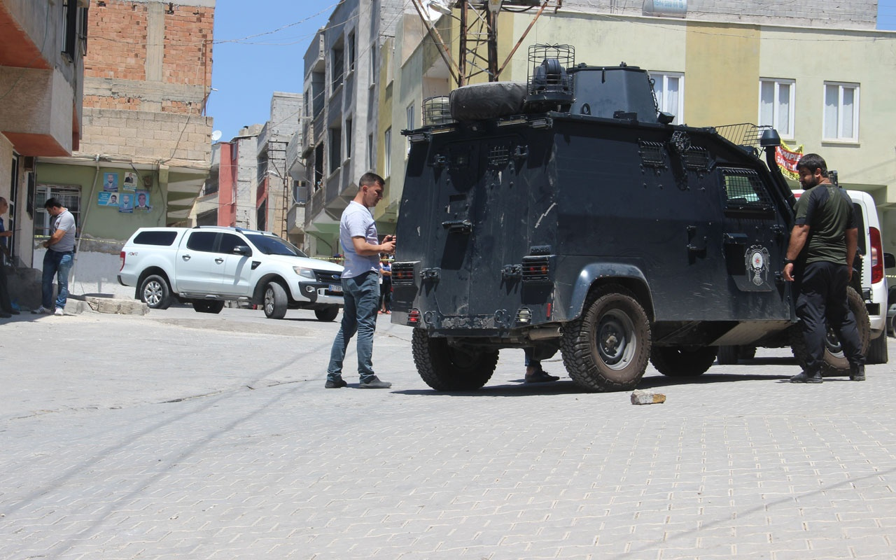 Şanlıurfa’da silahlı kavga, baba ile 3 oğlu vuruldu