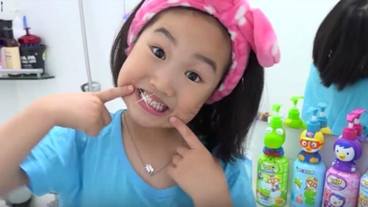6 yaşındaki YouTuber Boram'ın kazandığı para dudak uçuklattı