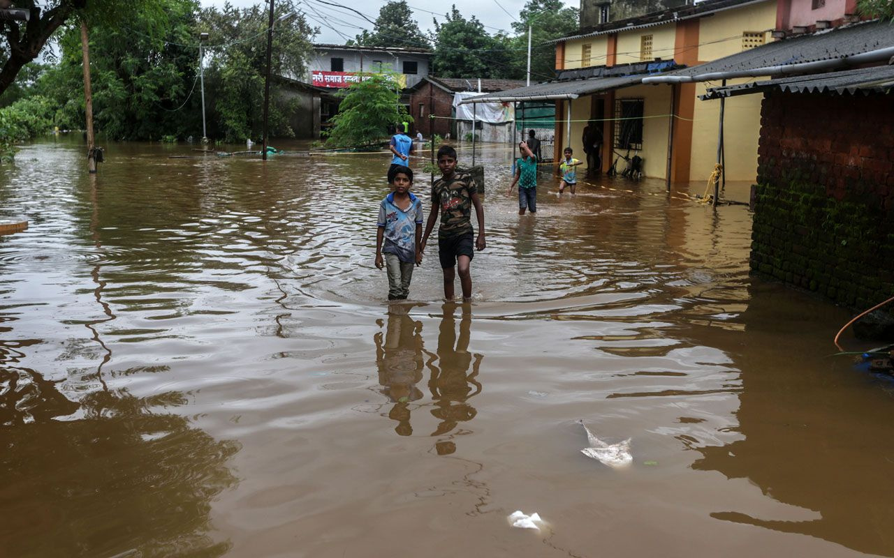 Hindistan’daki sel felaketinde bilanço artıyor! Yüzlerce ölü var