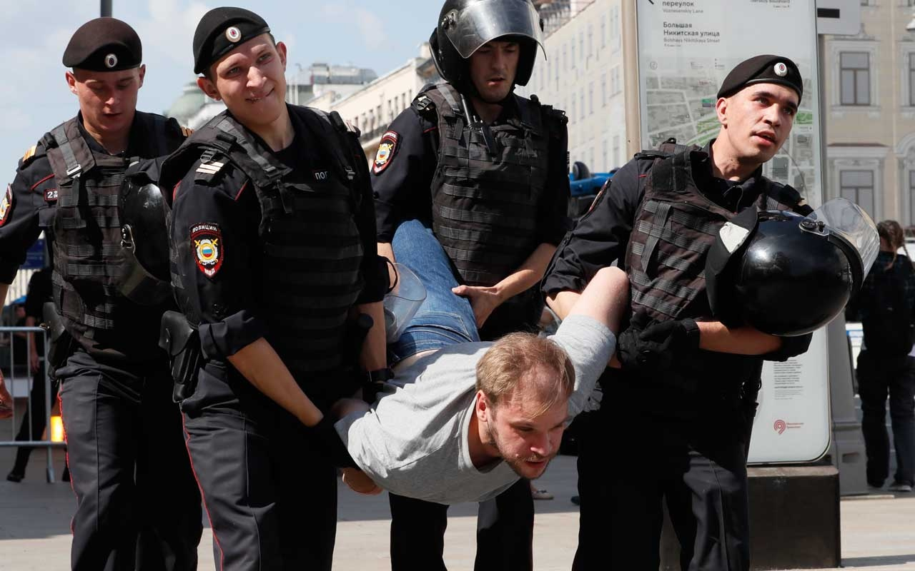 Rusya’da protestolarda 500 kişi gözaltına alındı