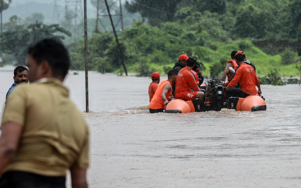 Hindistan’daki sel felaketinde bilanço artıyor! Yüzlerce ölü var