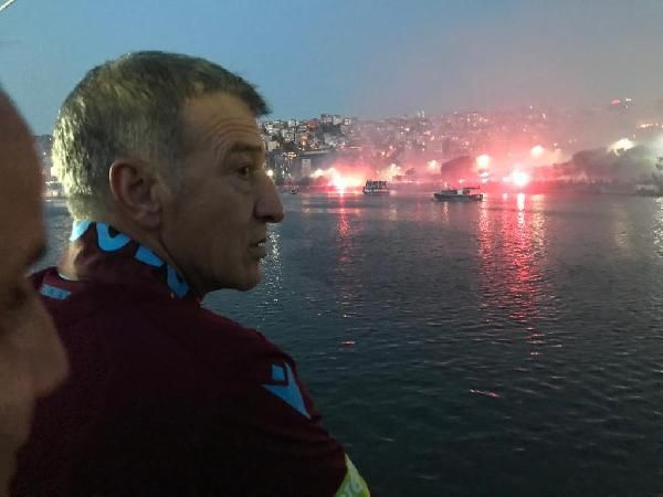 Trabzonspor’un 52. kuruluş yıl dönümü meşalelerle kutlandı