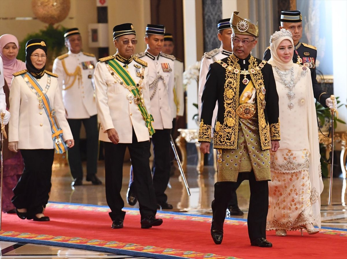 Malezya Kralı Sultan Abdullah Riayatuddin Al-Mustafa Billah Şah tahta geçti
