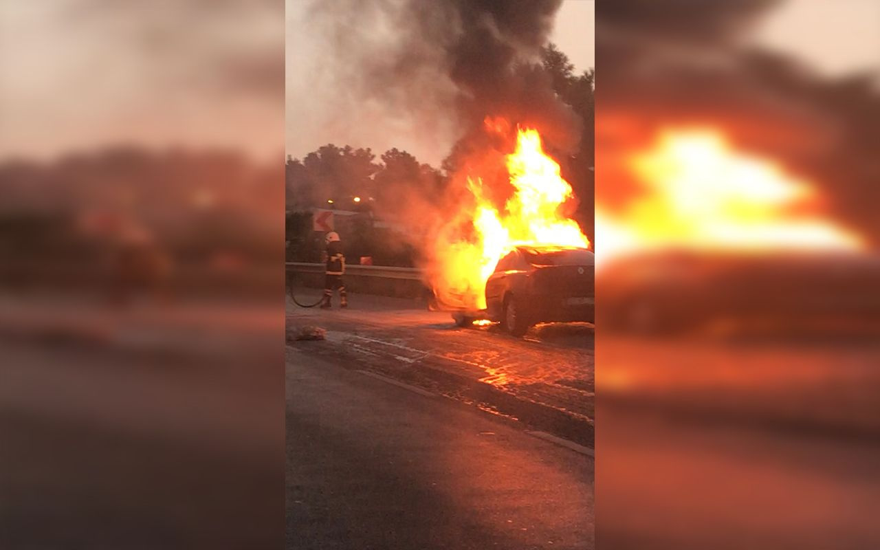 Hatay'da yeni alınan otomobil yandı