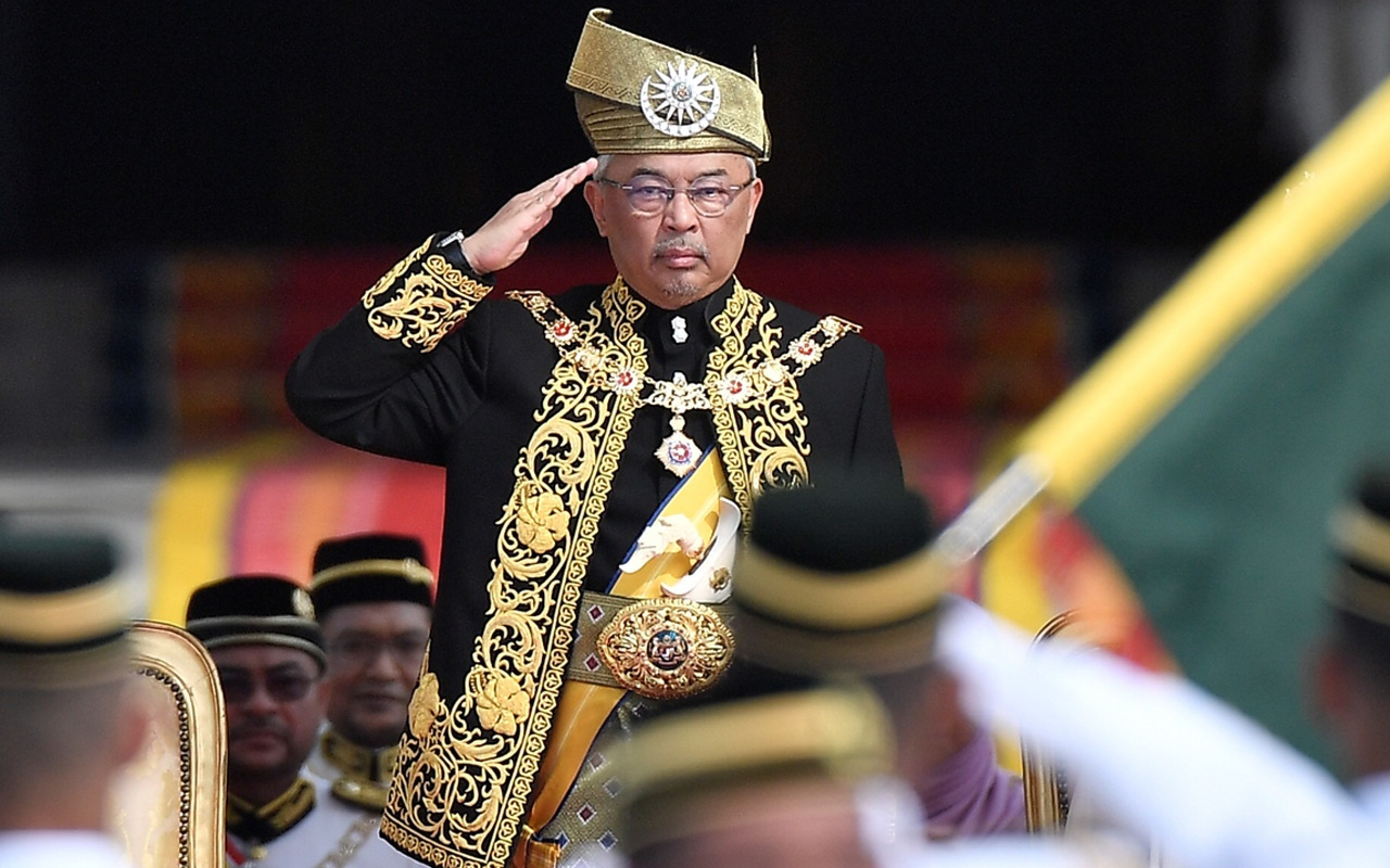 Malezya Kralı Sultan Abdullah Riayatuddin Al-Mustafa Billah Şah tahta geçti