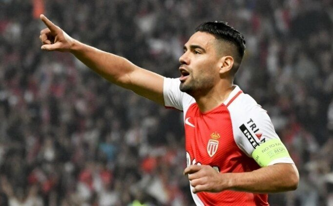 Falcao'nun Galatasaray'a imza atması an meselesi İstanbul'a geliş tarih belli oldu