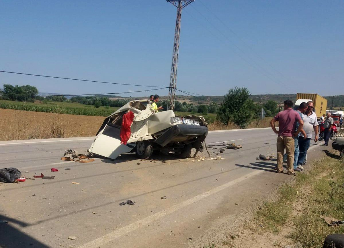 Bursa'da sürücü feci kazadan yara almadan kurtuldu