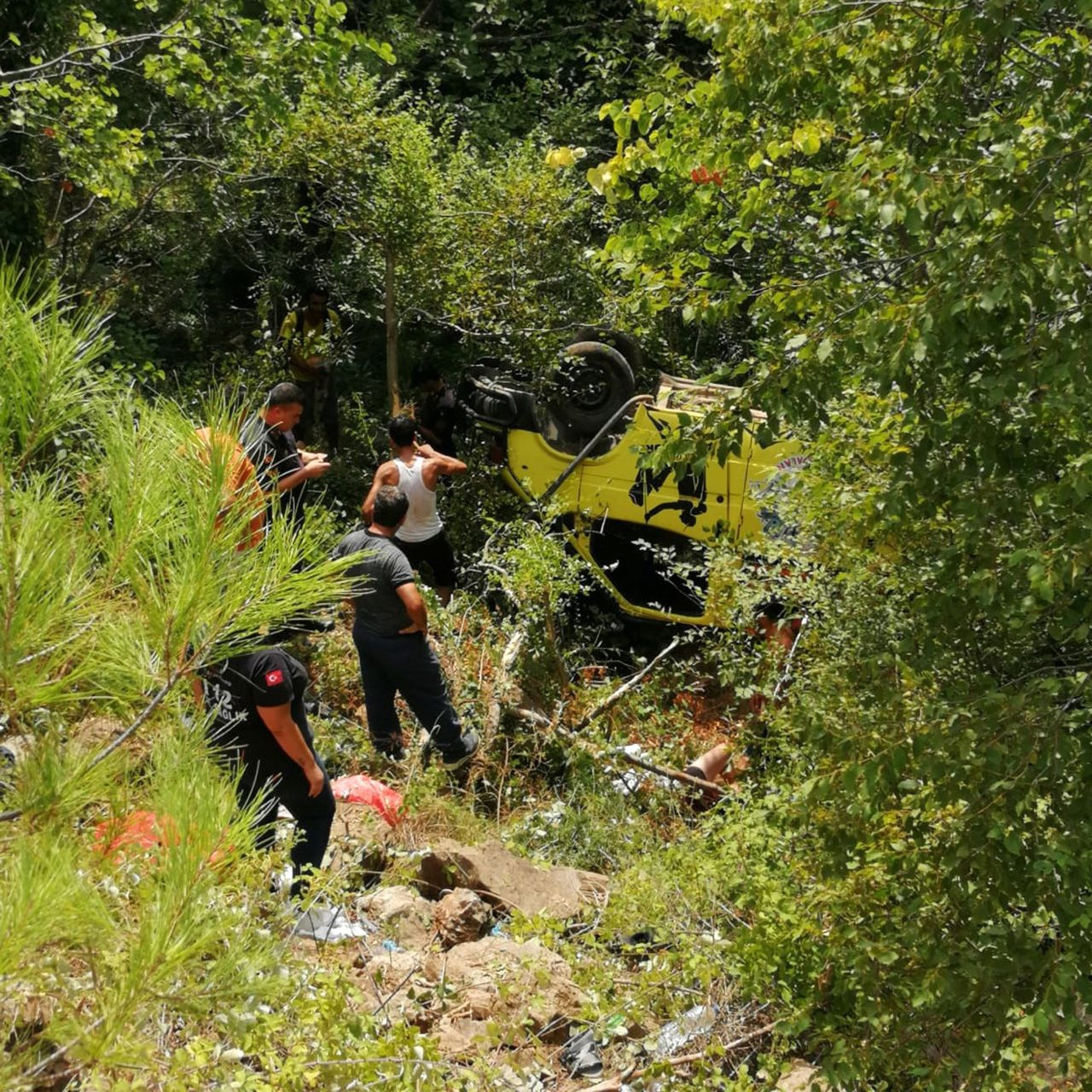 Antalya'da safari cipi devrildi 1 ölü 10 yaralı