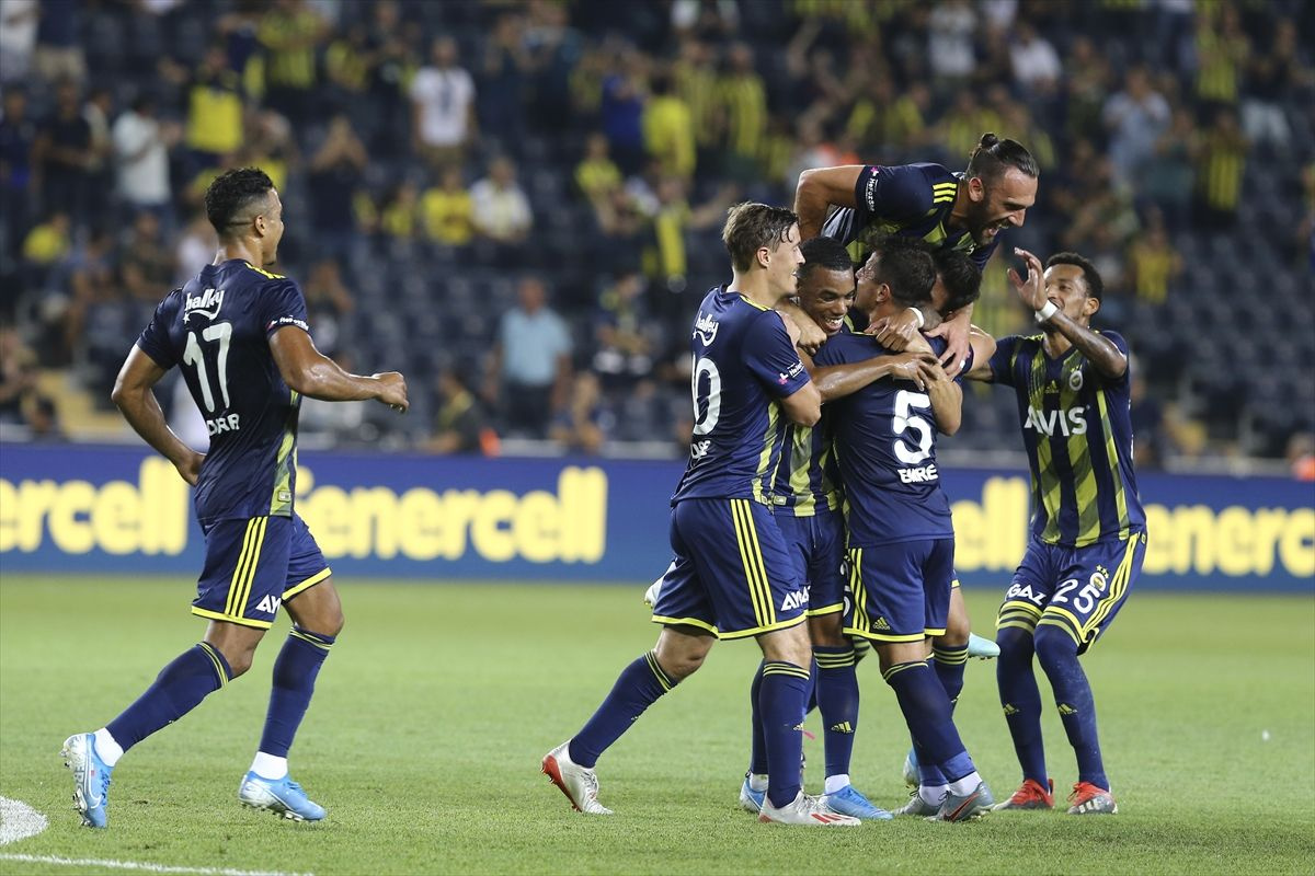 Fenerbahçe hazırlık maçında Cagliari'yle yenişemedi