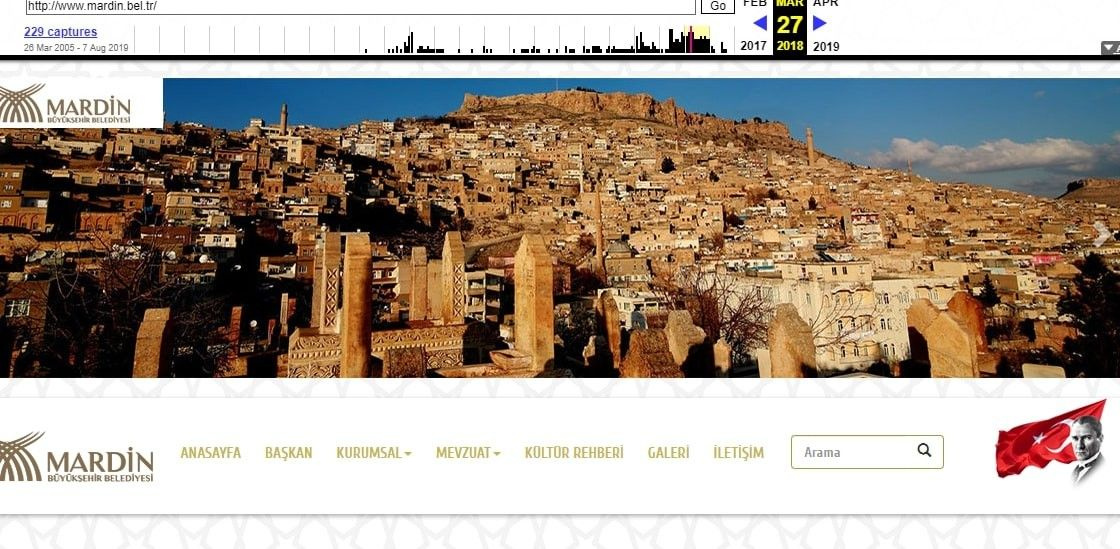 Mardin'de HDP'li belediyeler resmi web sitelerinde Atatürk ve Türk bayrağı resmini kaldırdı