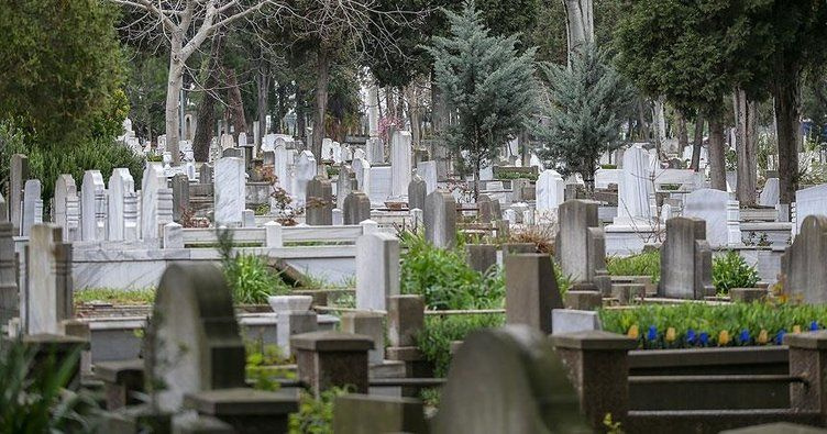 Antalya'da bu mezarlığı ziyaret edene 5 bin lira ödül var