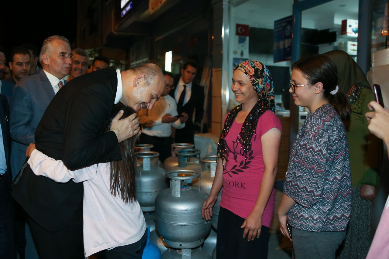 İçişleri Bakanı Süleyman Soylu Denizli'deki depremin bilançosunu açıkladı