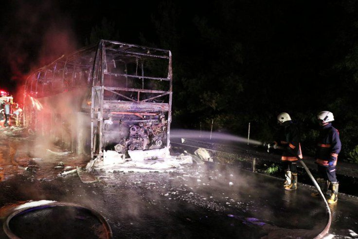 Ne oluyor bu otobüslere? Hatay-İstanbul otobüsü alev alev yandı