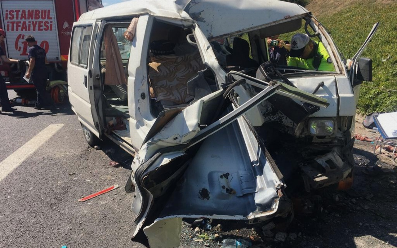 İstanbul Ümraniye TEM otoyolunda trafik kazası 3 yaralı
