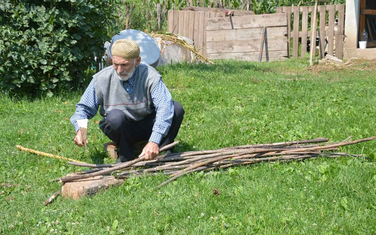 104 yaşındaki Mustafa dede gençlere taş çıkartıyor