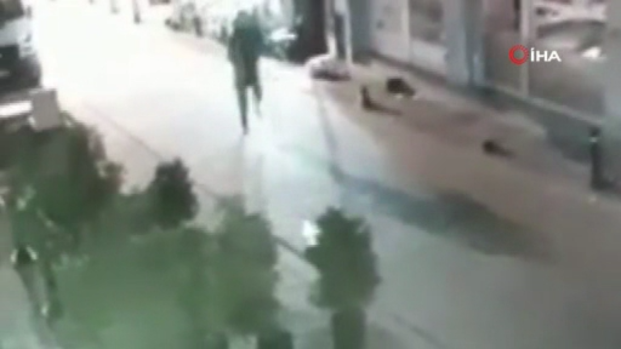İstanbul Kadıköy'de molotof kokteylli saldırı