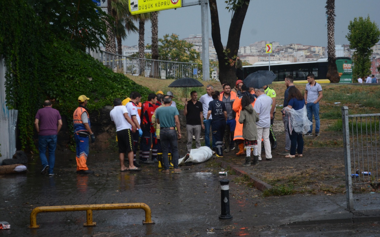 İstanbul'da korkunç sel felaketi! Unkapanı'ndan acı haber cansız bedenine ulaşıldı