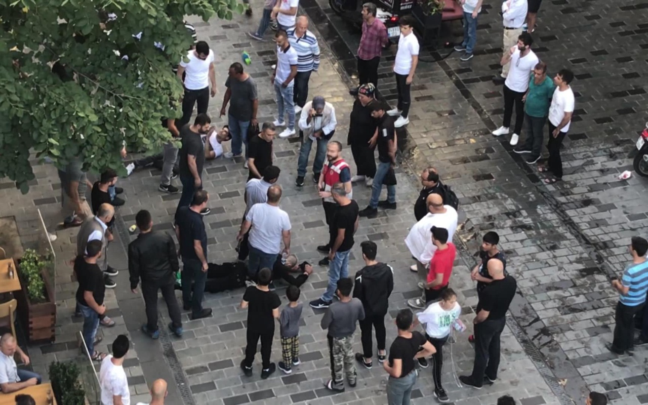 İstanbul Taksim'de meydan kavgası
