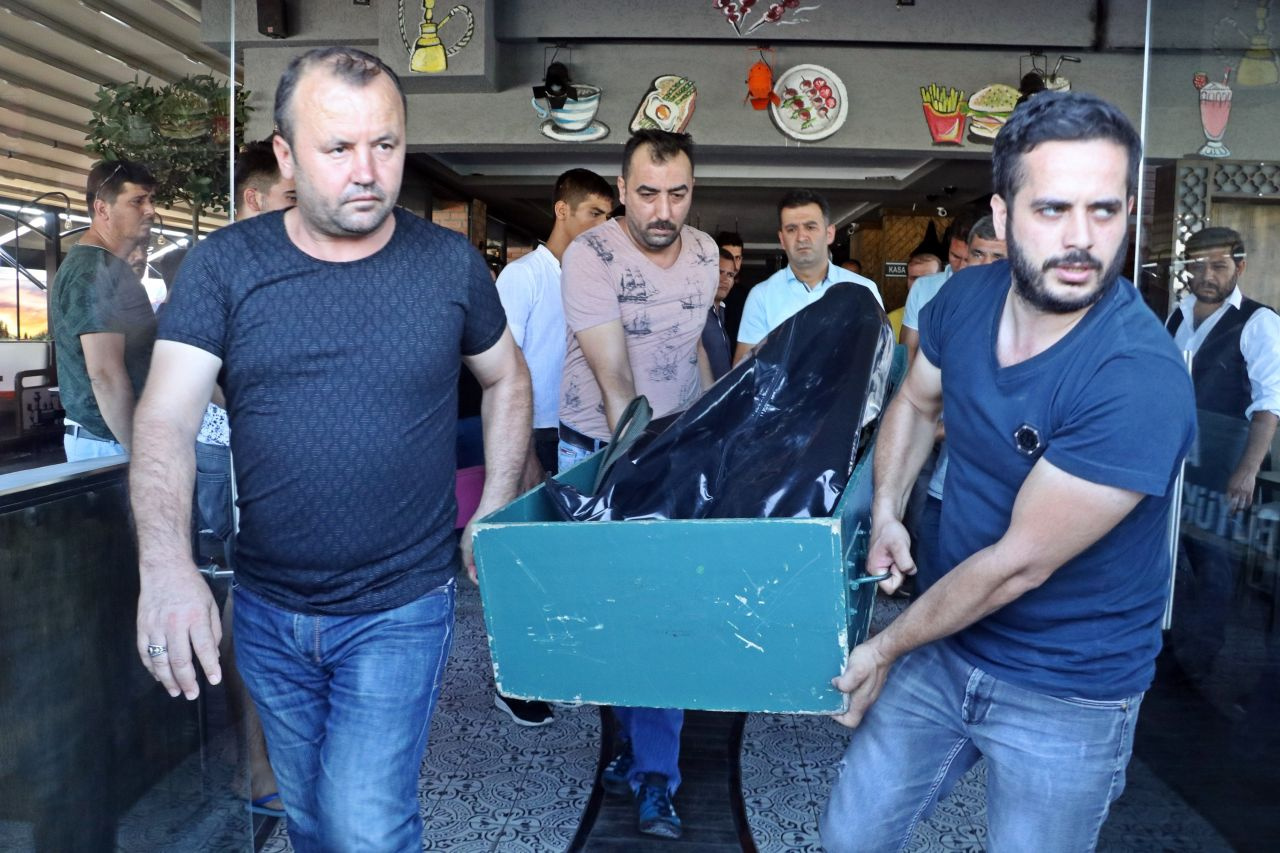 Antalya'da asansör teknisyeni akıma kapılarak öldü