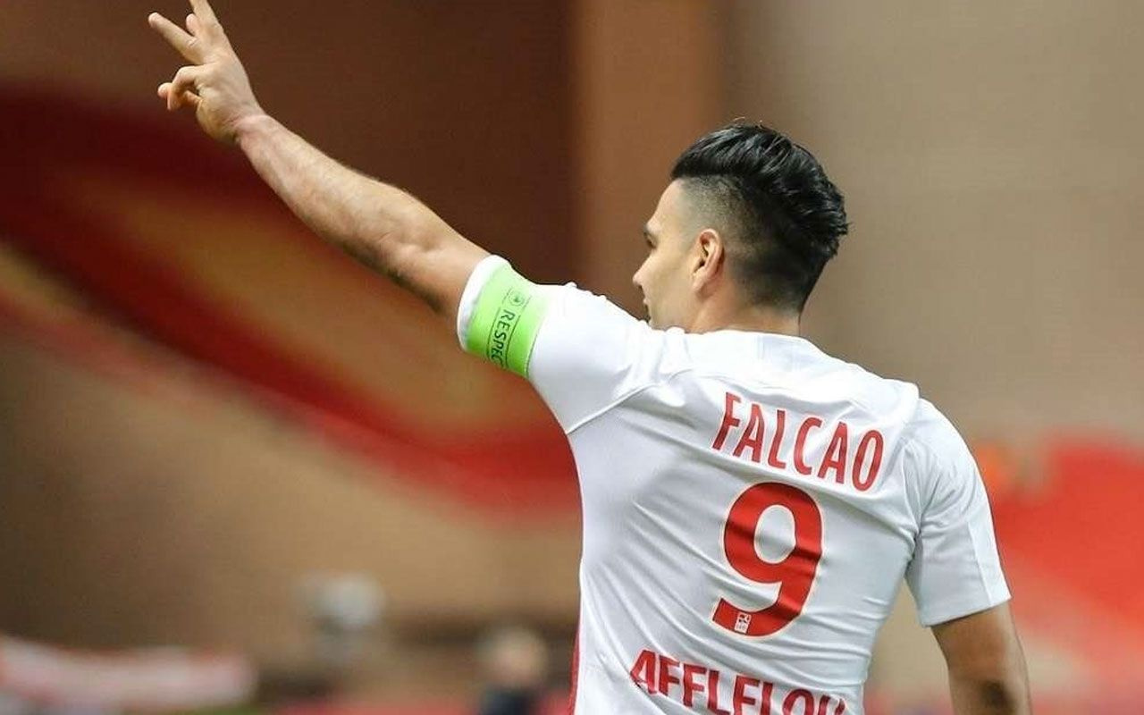 Monaco'da kadrodan son anda çıkarıldı Falcao imza atmaya hazırlanıyor