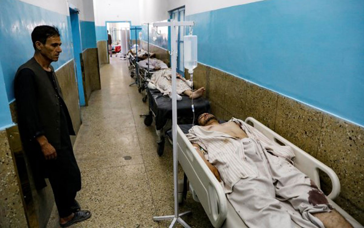 Afganistan'da düğün salonuna bombalı saldırı 63 kişi hayatını kaybetti